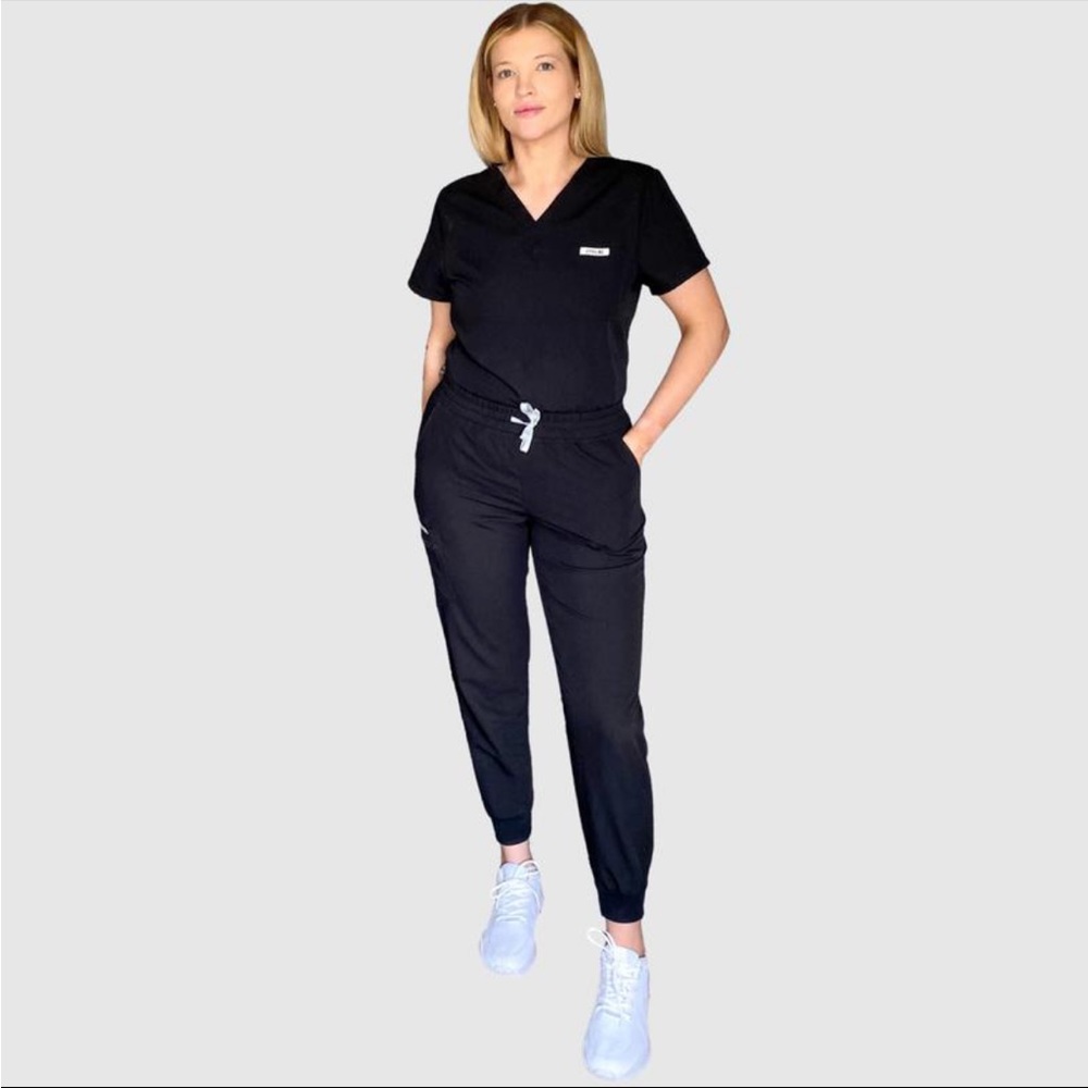 LifeLine Scrubs Set